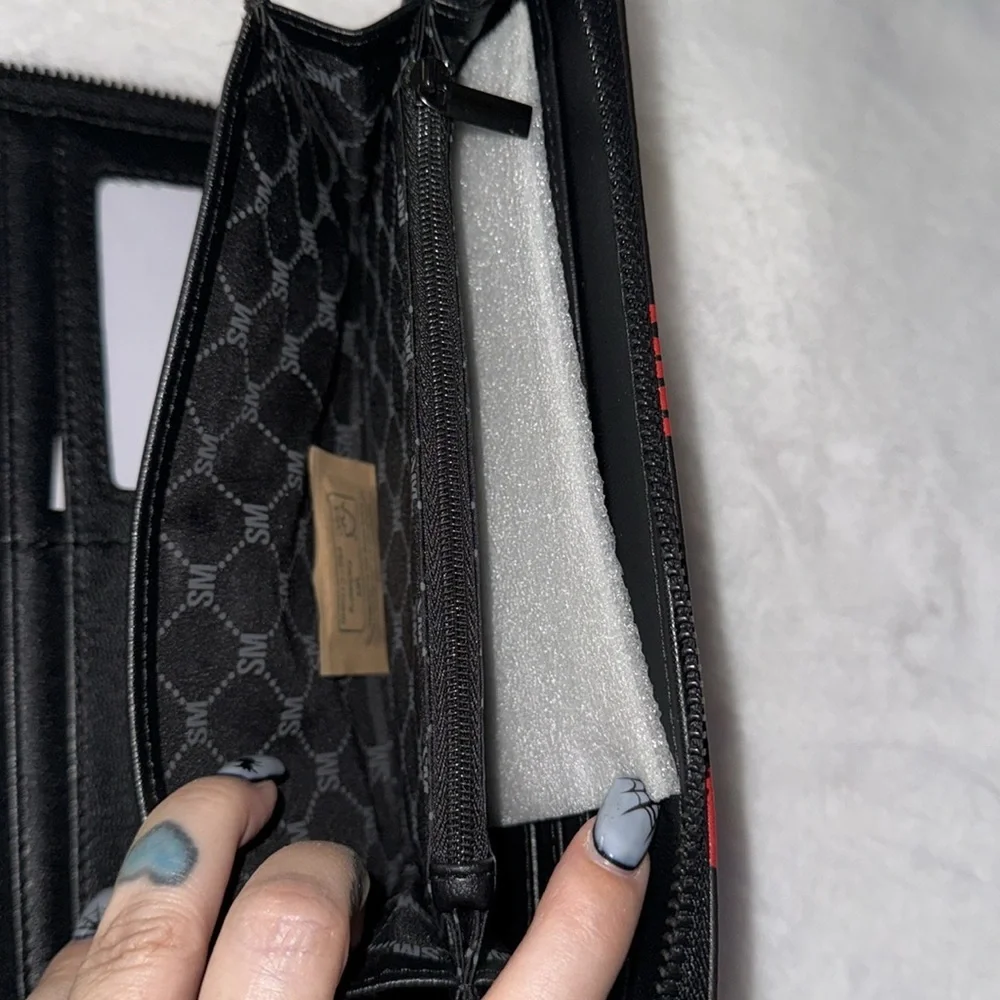 Steve Madden Red Blood Halloween Wallet - Picture 5 of 7